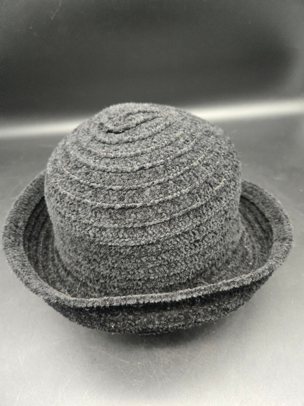 Vintage Black Rolled Brim Bucket Hat Ladies One Size Textured Winter Cloche